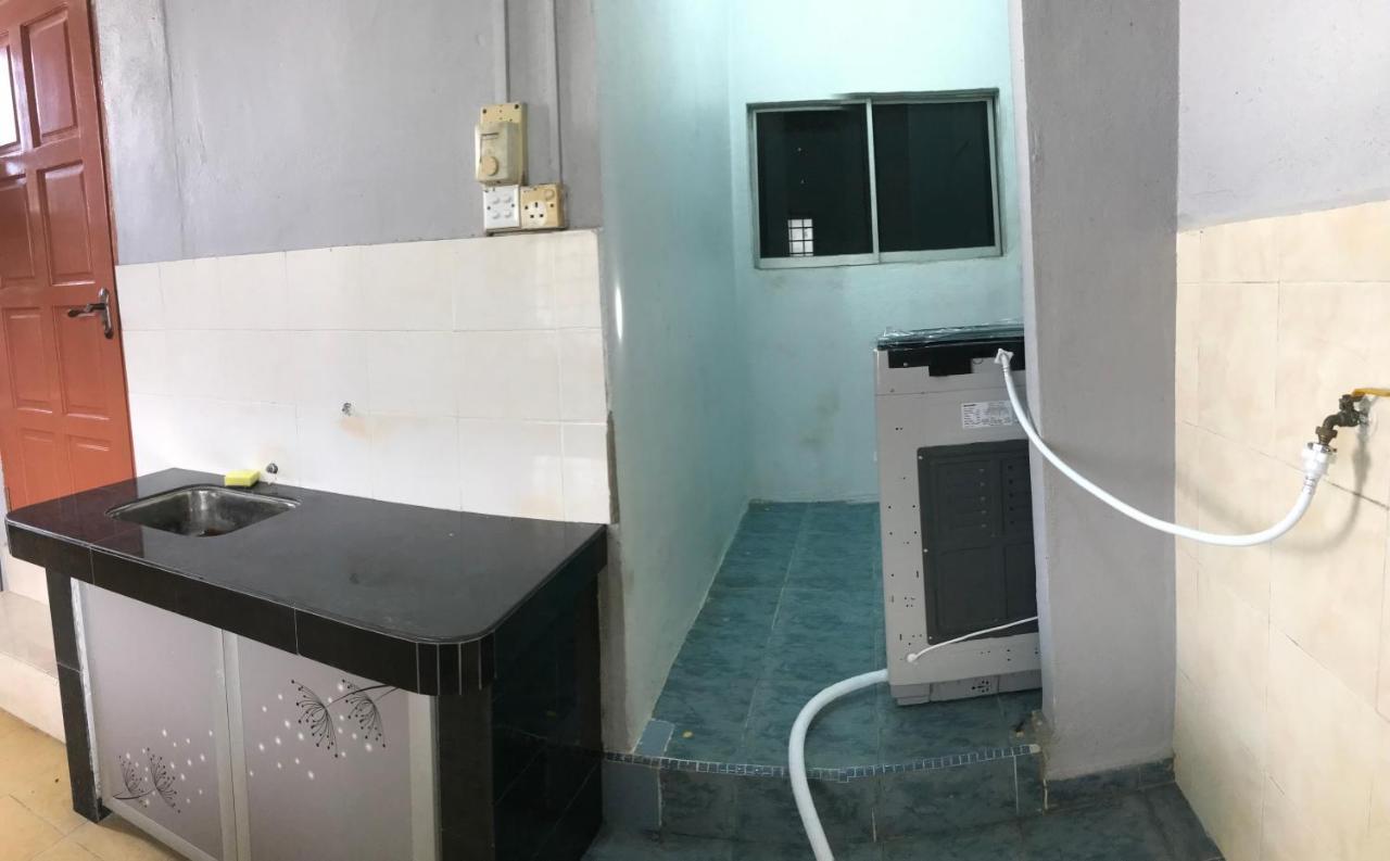 Ruhani Homestay 3 Kb - 4 Bedroom Fully Airconditioned With Wifi & Netflix Kota Bahru Luaran gambar