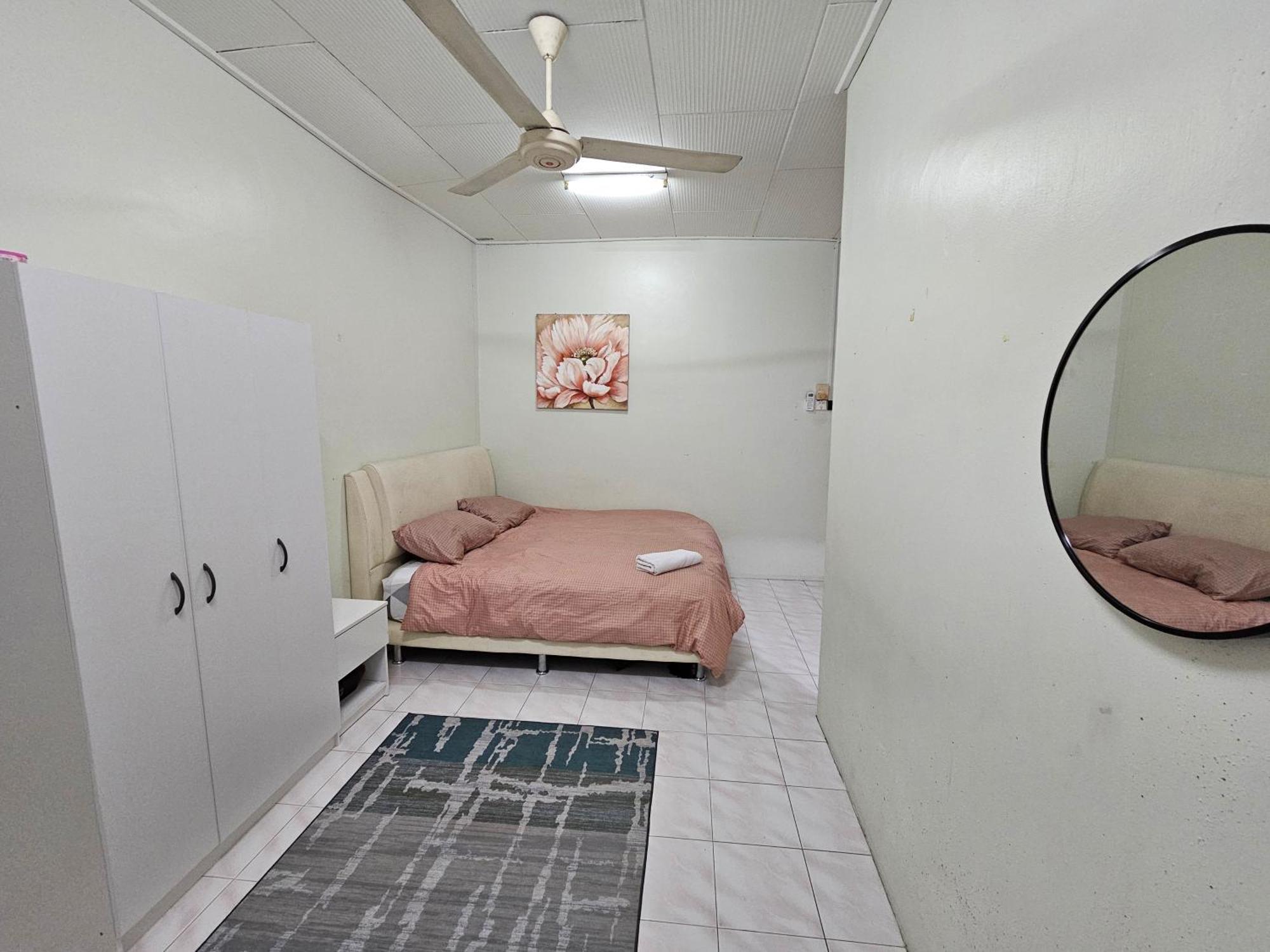 Ruhani Homestay 3 Kb - 4 Bedroom Fully Airconditioned With Wifi & Netflix Kota Bahru Luaran gambar
