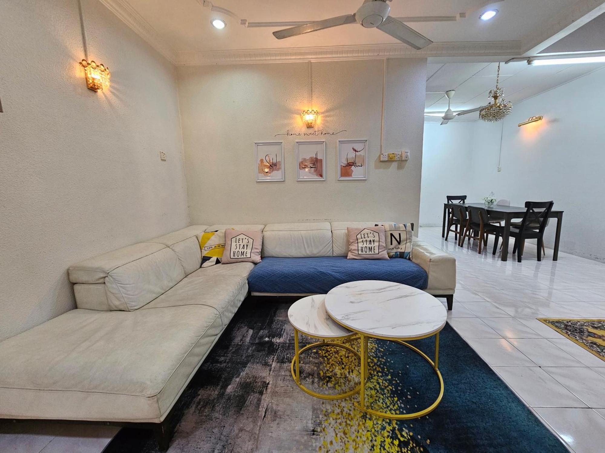 Ruhani Homestay 3 Kb - 4 Bedroom Fully Airconditioned With Wifi & Netflix Kota Bahru Luaran gambar