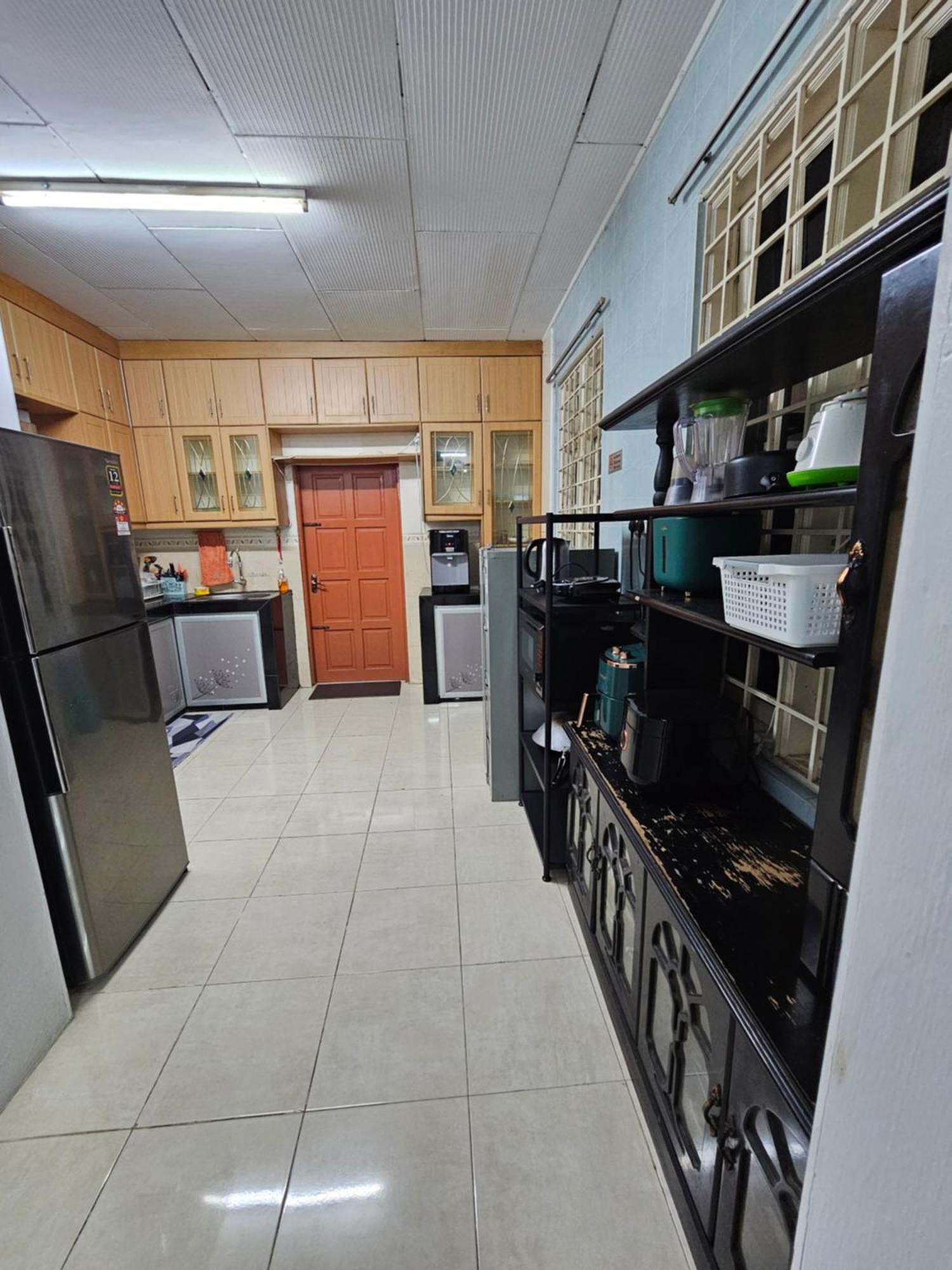 Ruhani Homestay 3 Kb - 4 Bedroom Fully Airconditioned With Wifi & Netflix Kota Bahru Luaran gambar